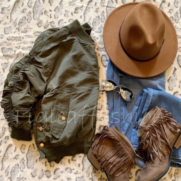 LAST ONE❣️🎉HPx2!🎉🎉Ruched Sleeve Bomber Jacket - Picture 2 of 6